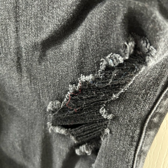 Men’s Jean short - Picture 4 of 5